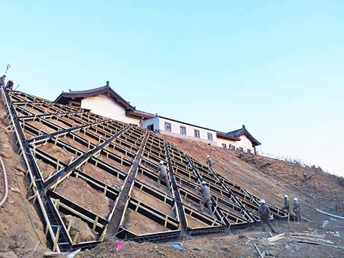 炎帝陵集会广场游客西侧边坡支护加固工程