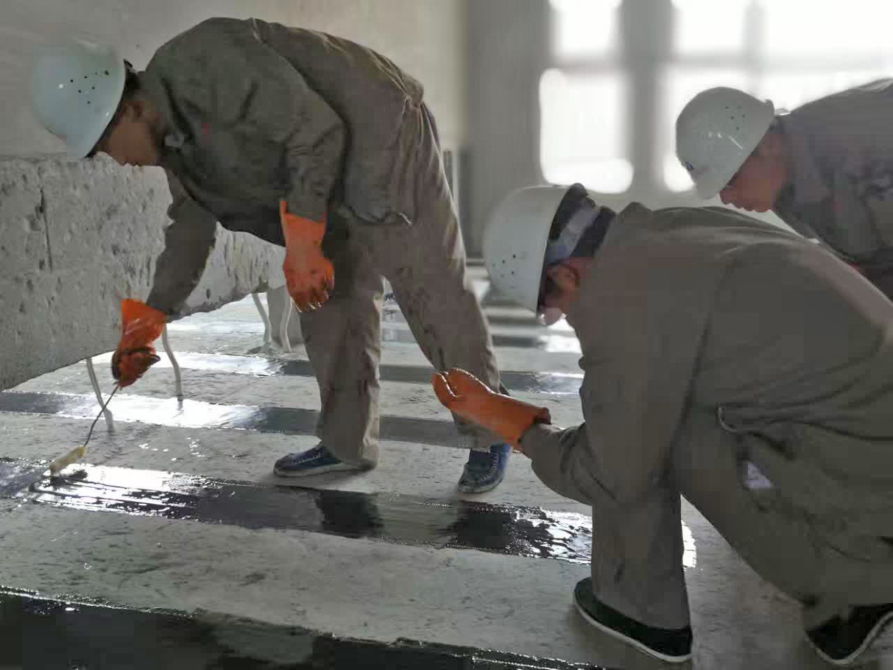 长治淮海北福利小区A座1至21层梁板粘贴碳纤维布加固工程